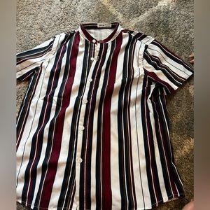 🎈2/10 bundle 
SHEIN button up shirt ! Brand new